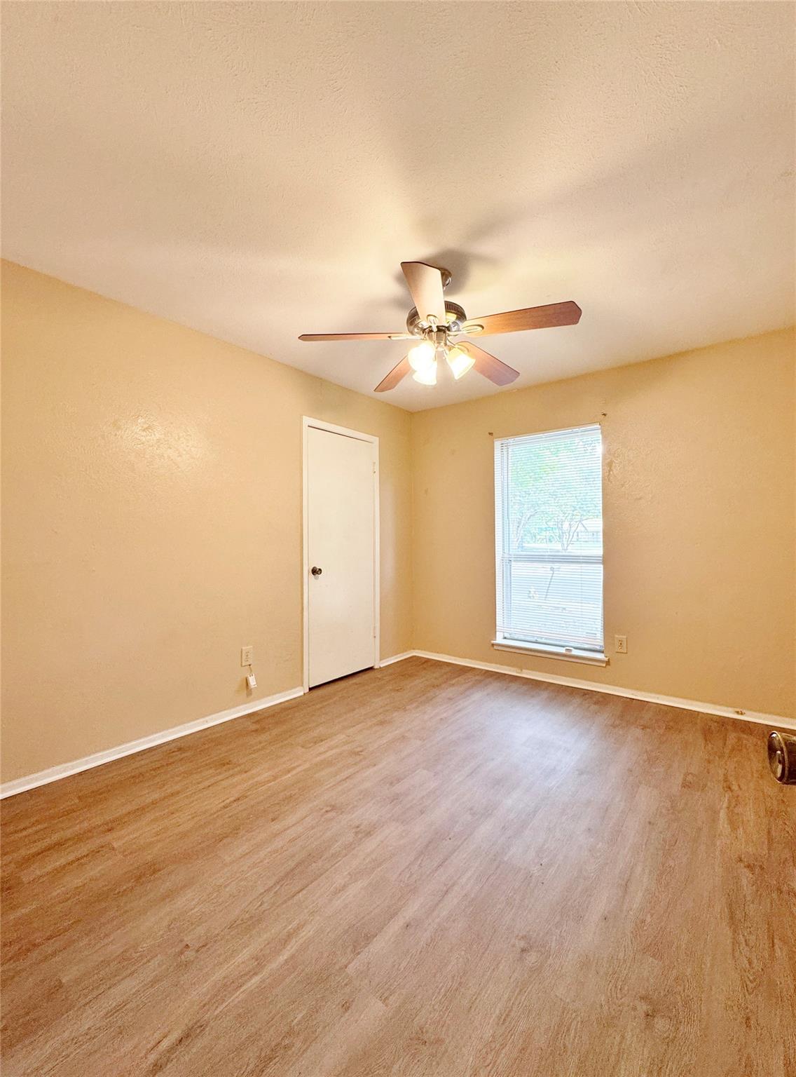 property viewer photo 11