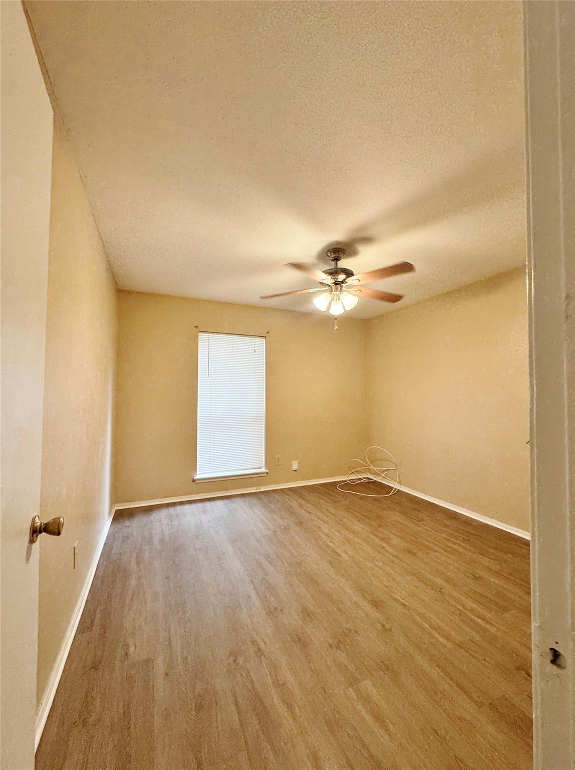property viewer photo 12