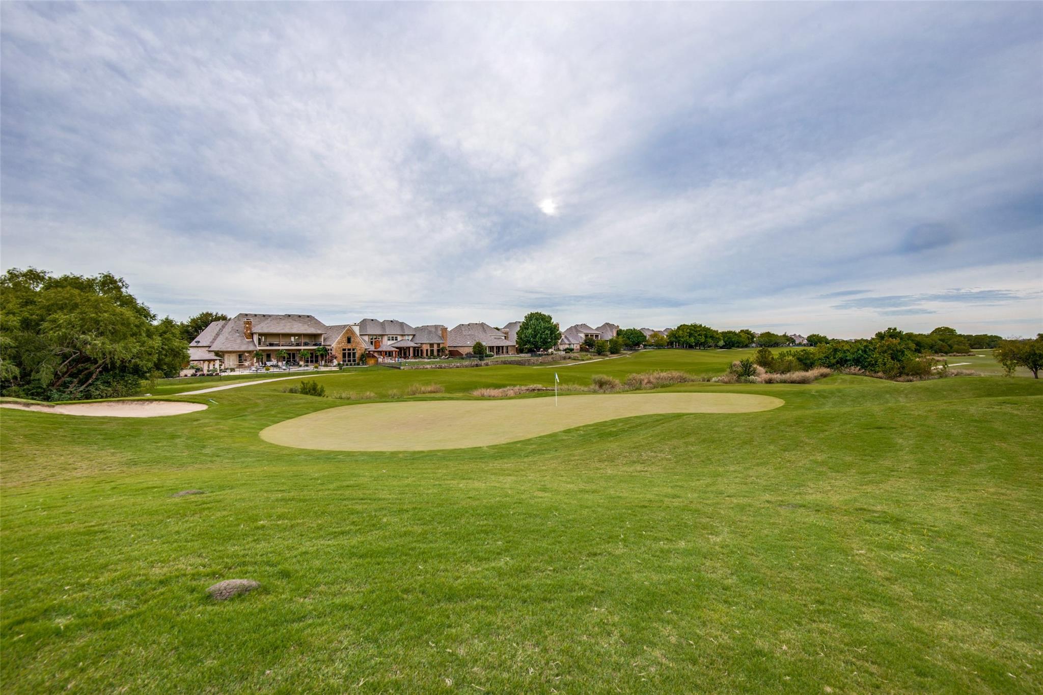 main property photo 37