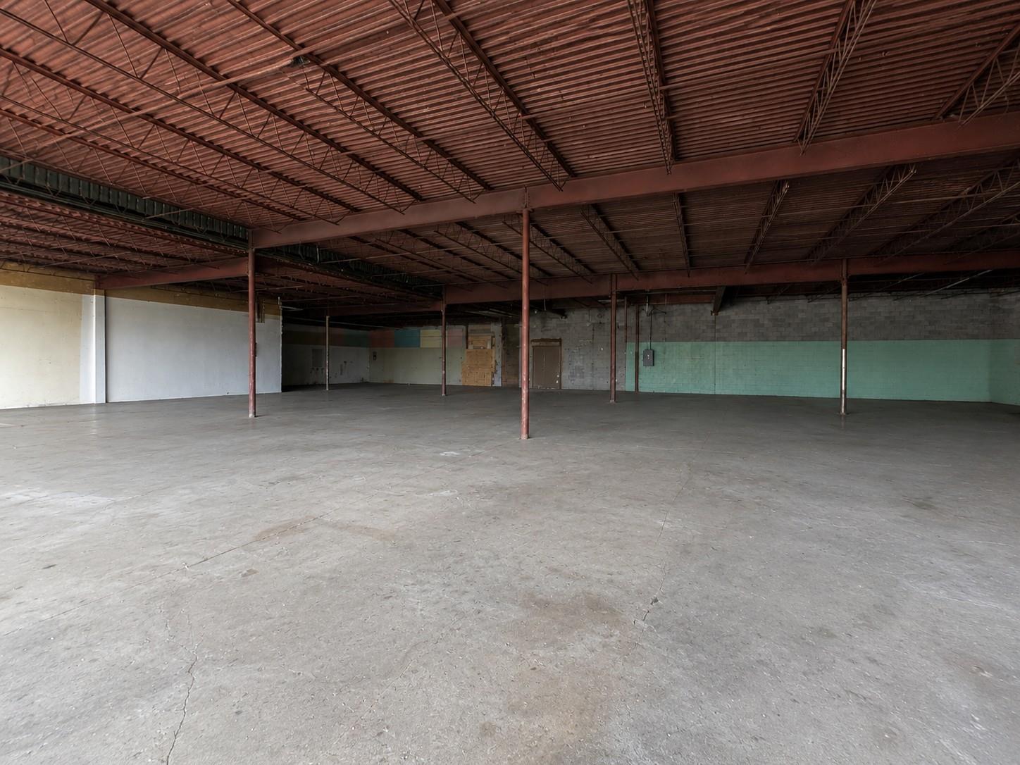 main property photo 11