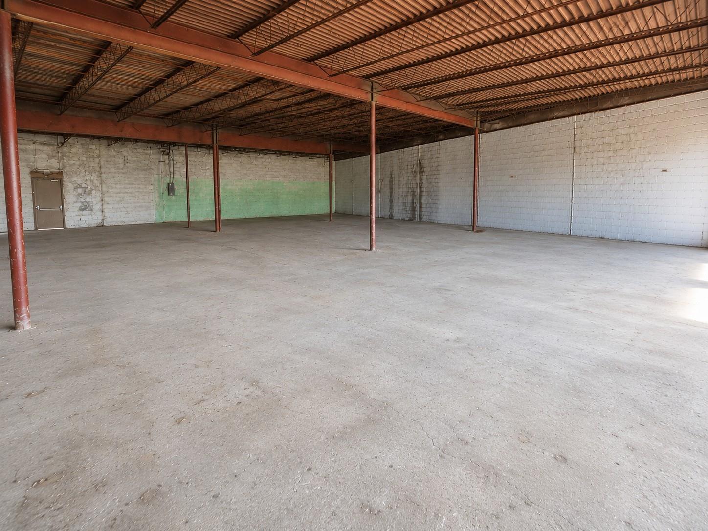 main property photo 12