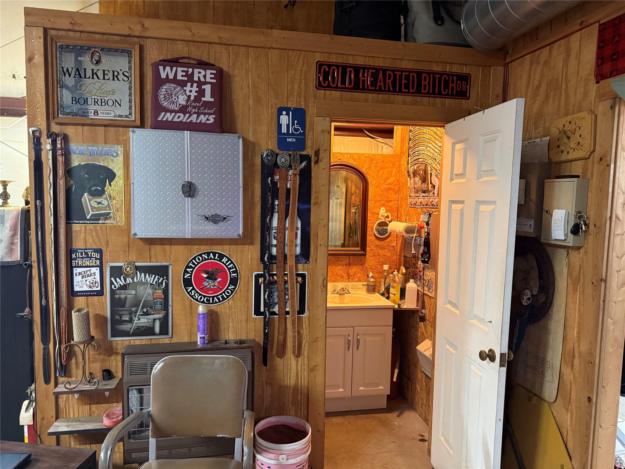 main property photo 7