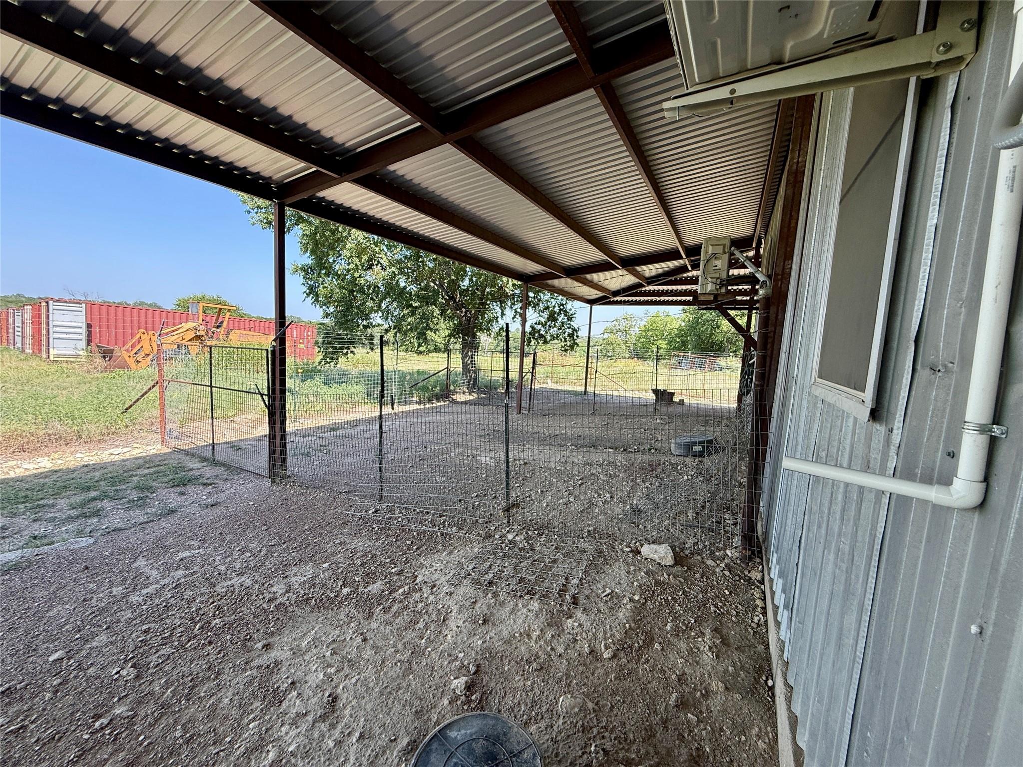 main property photo 11