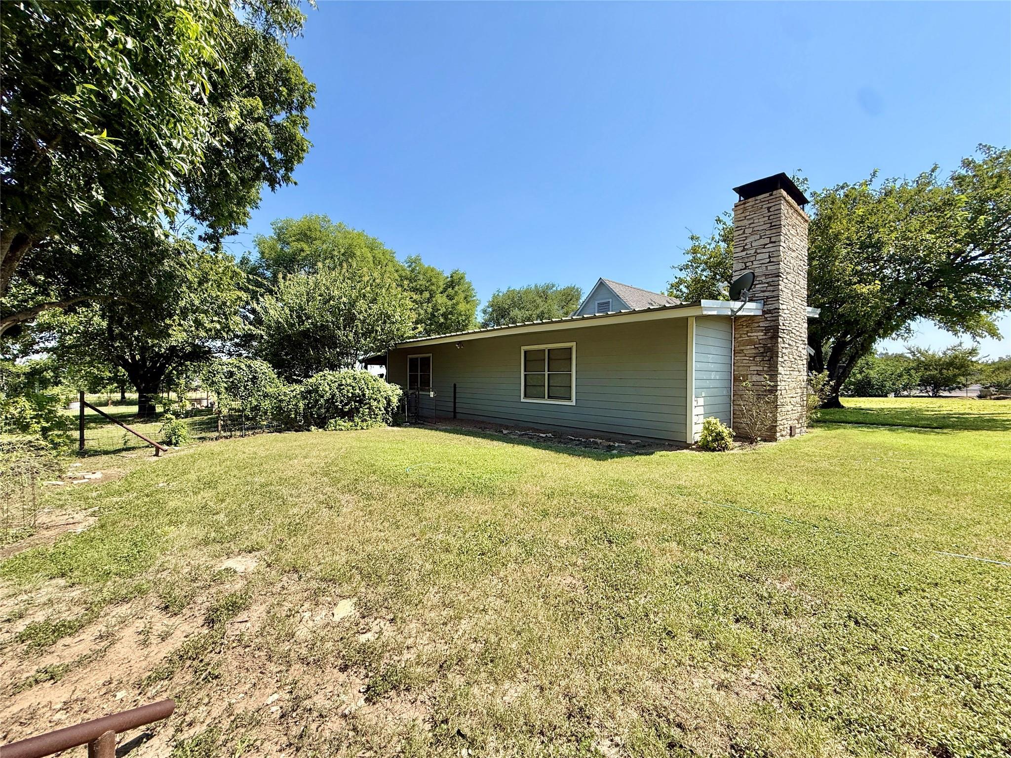 main property photo 19