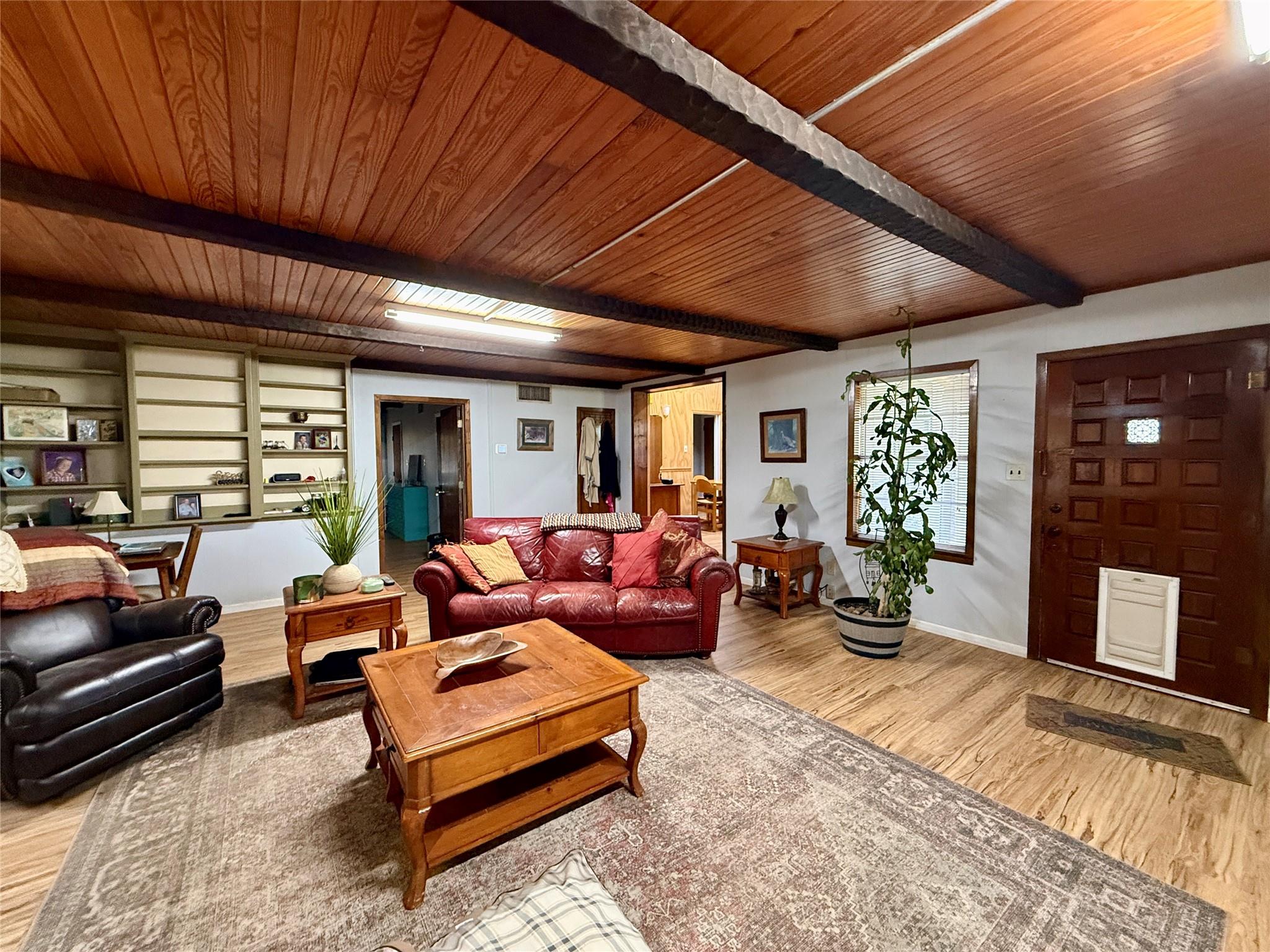 main property photo 34