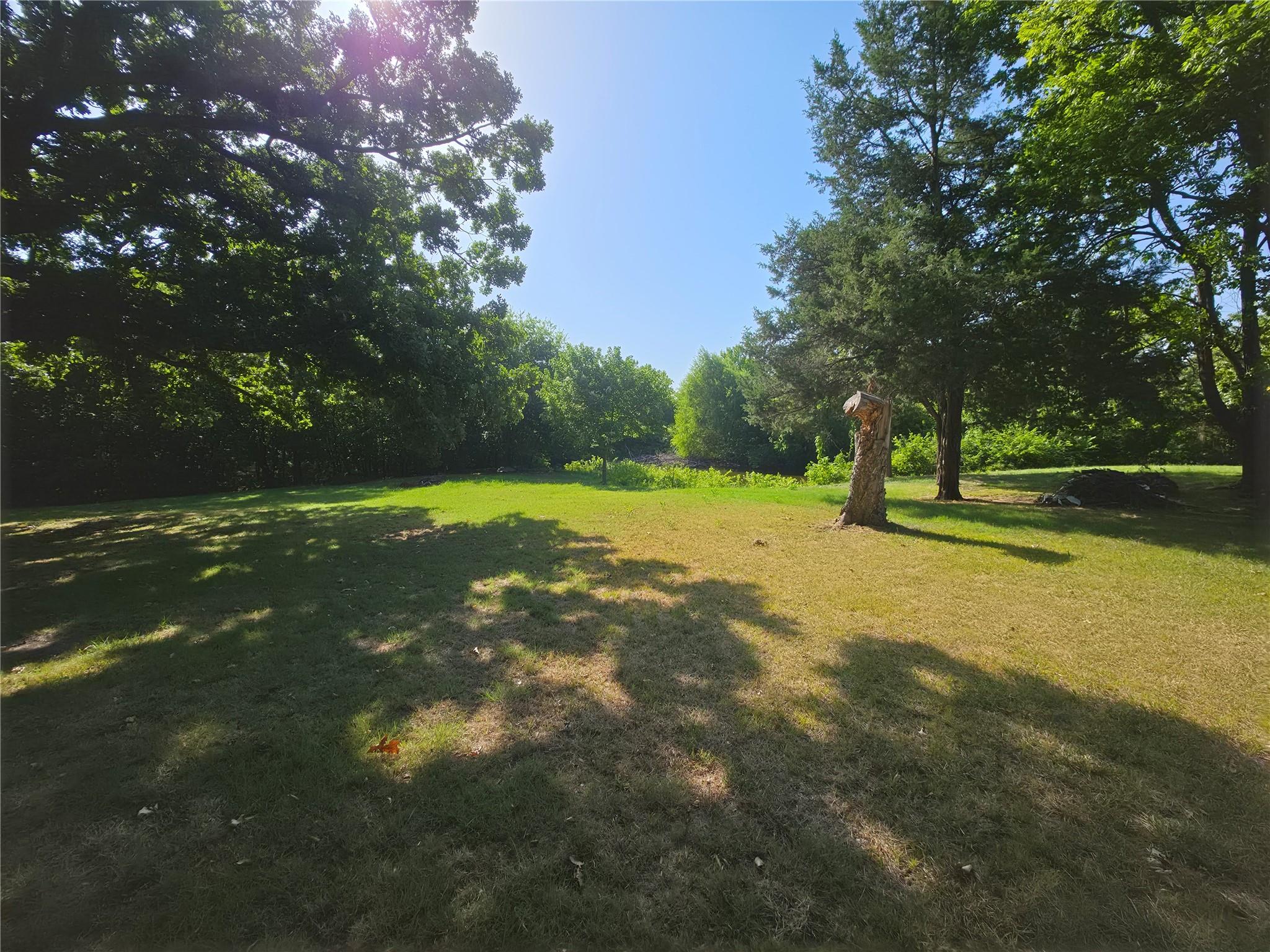 main property photo 28