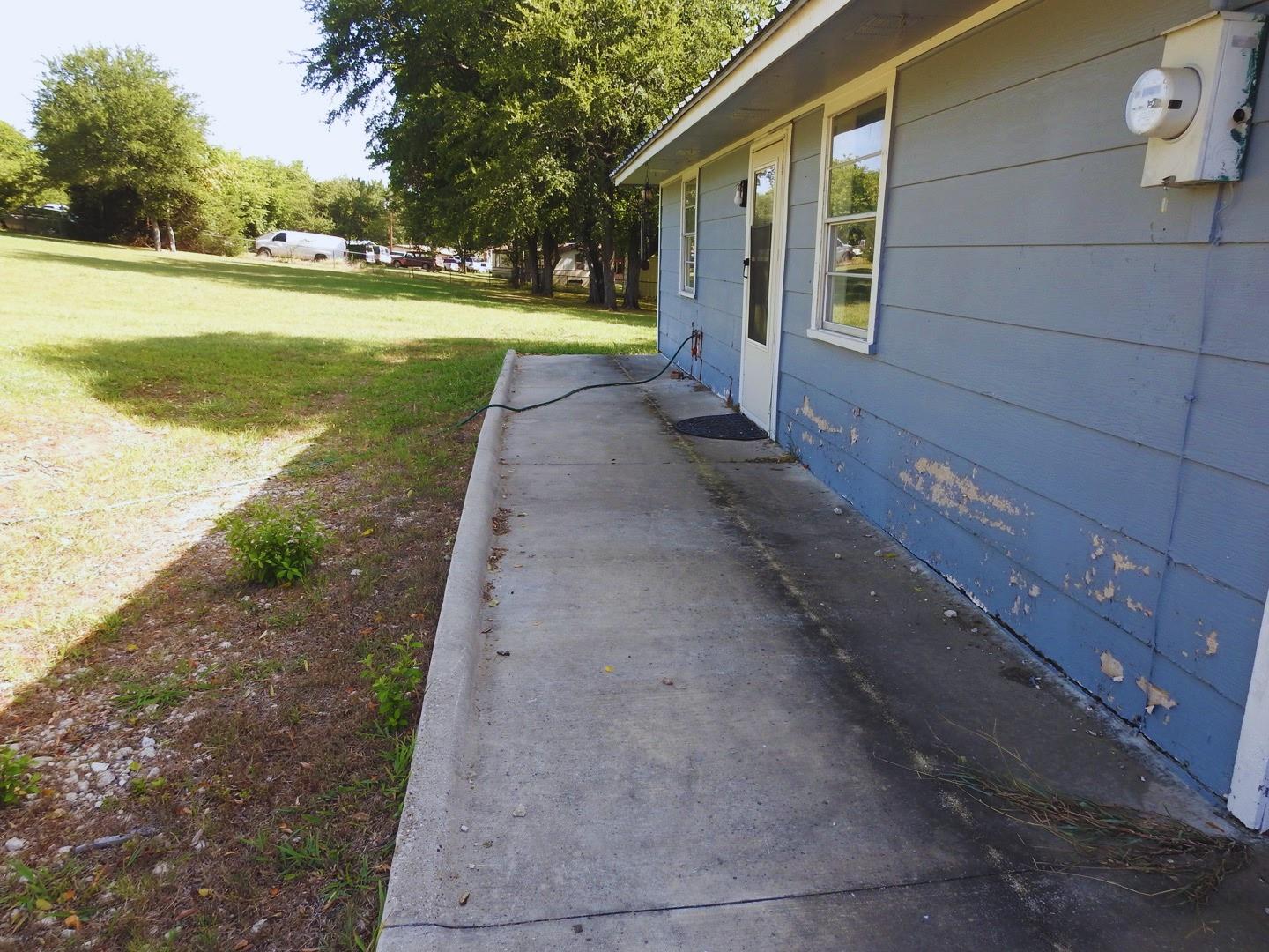 main property photo 8