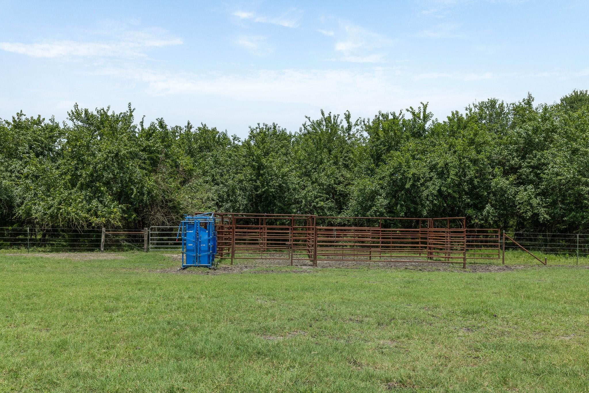 main property photo 37