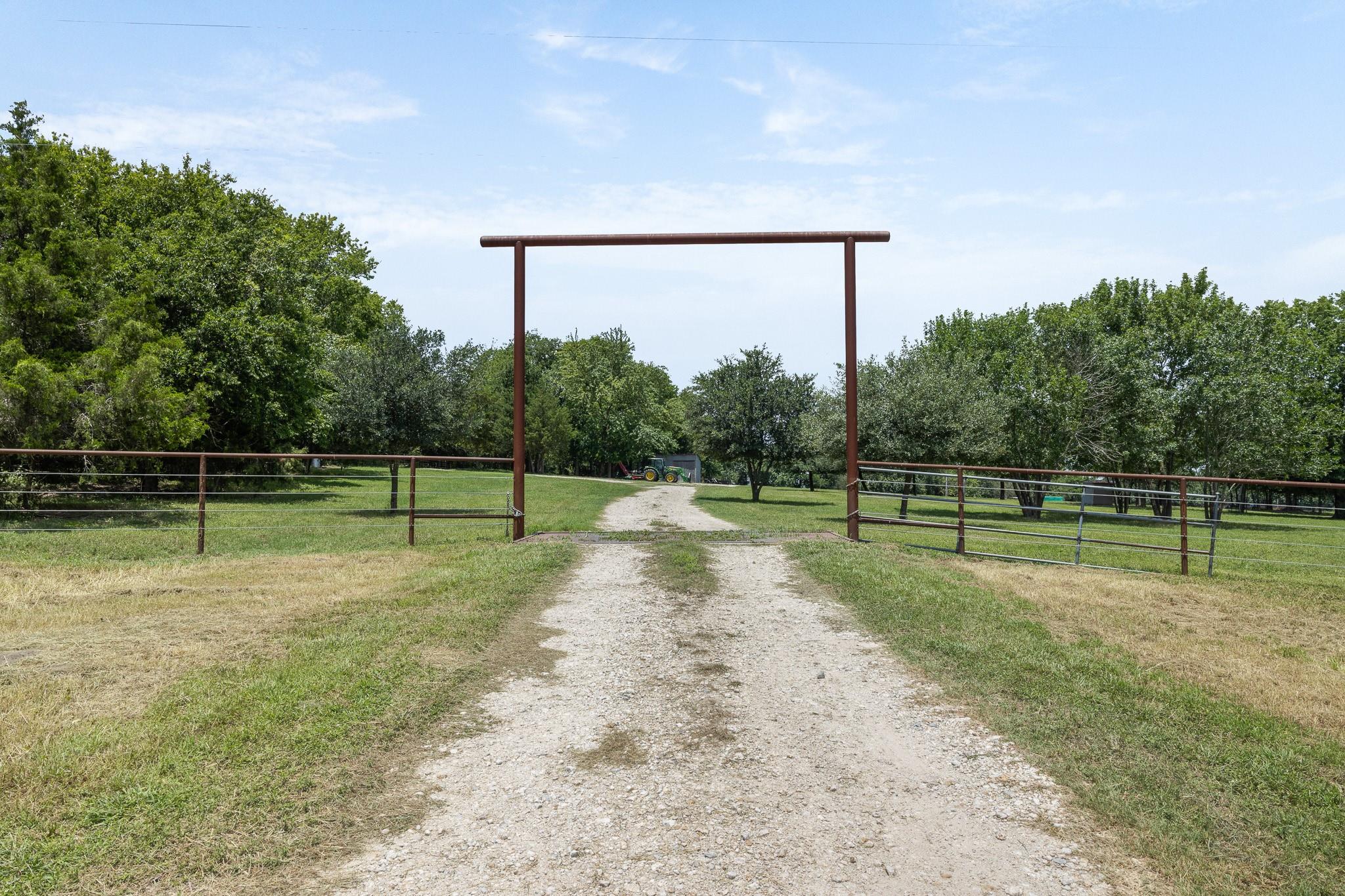 main property photo 39