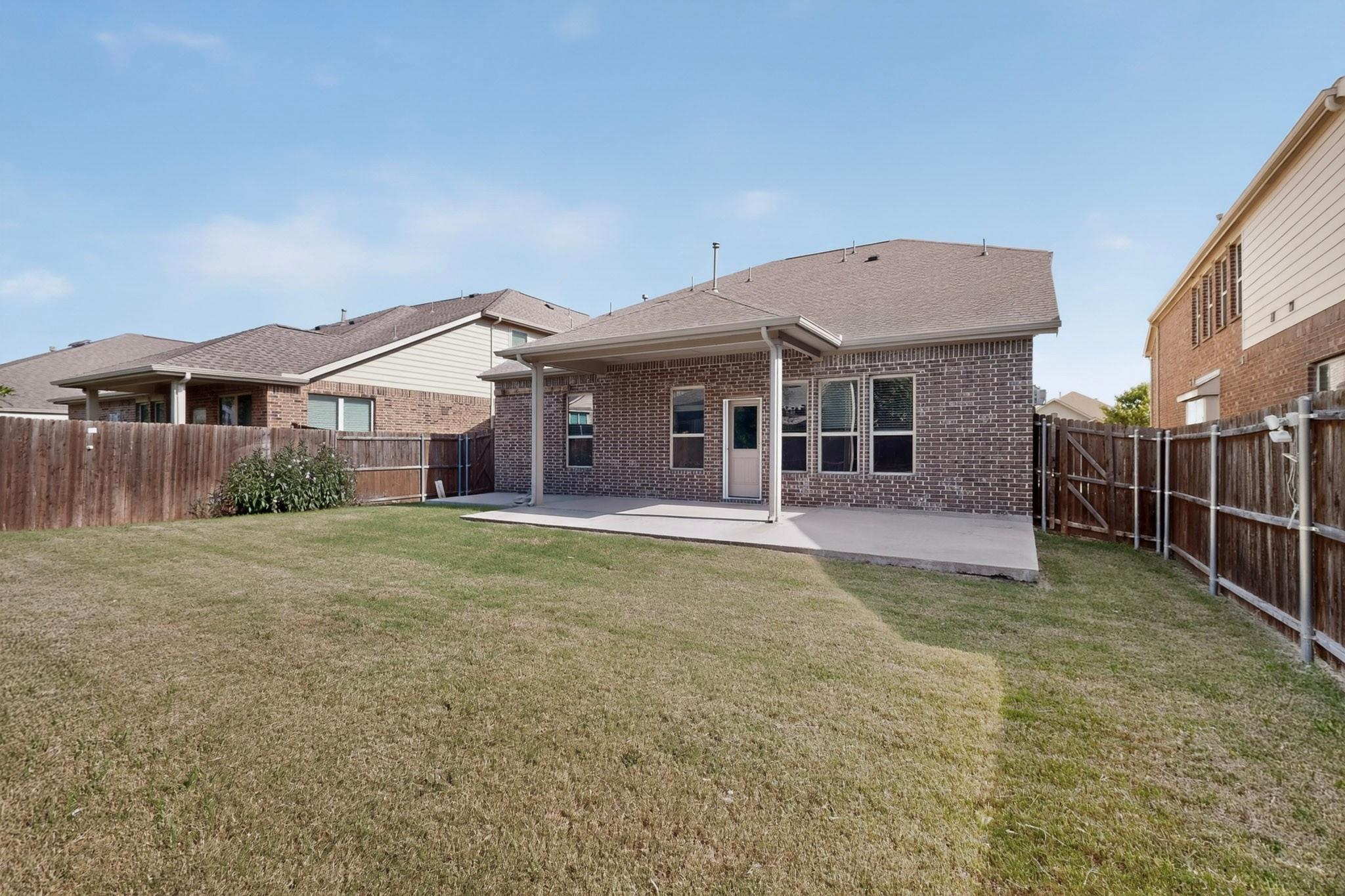 main property photo 30
