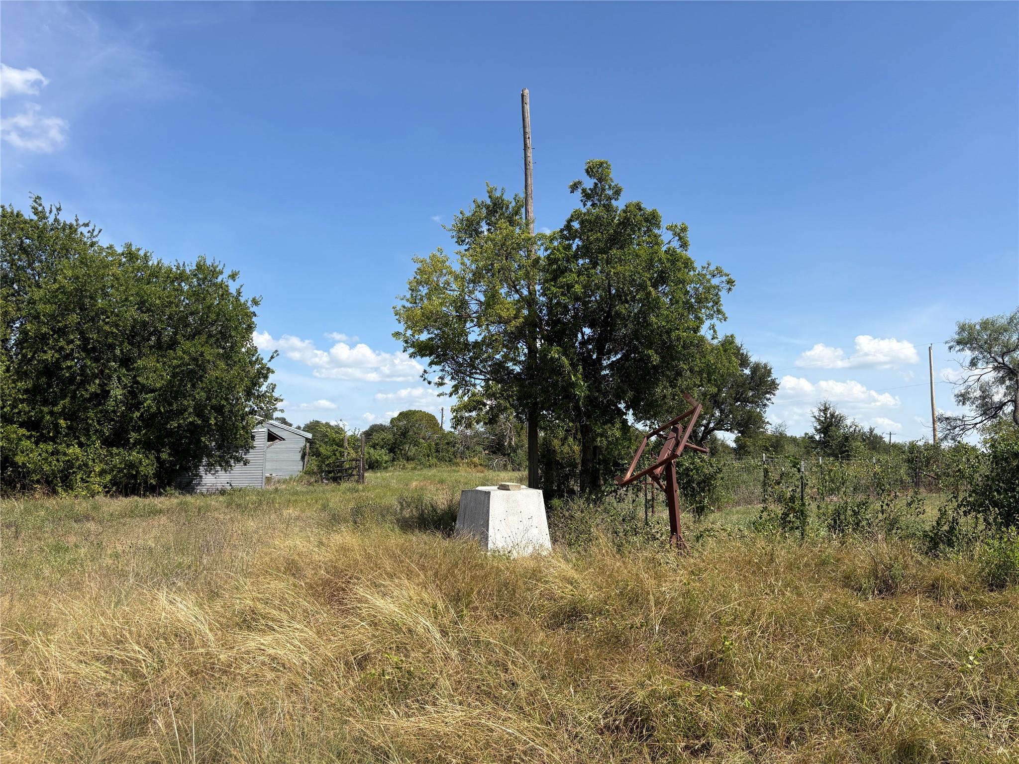 main property photo 17