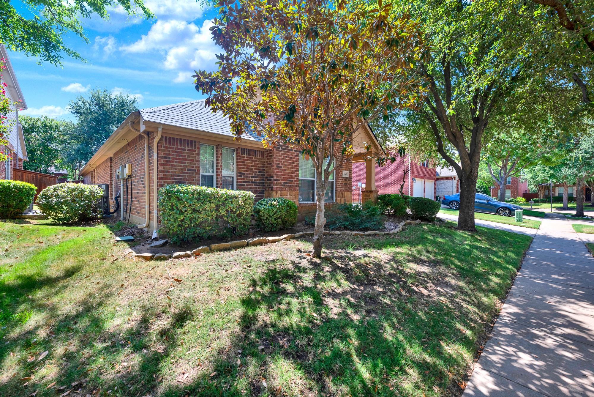 main property photo 34