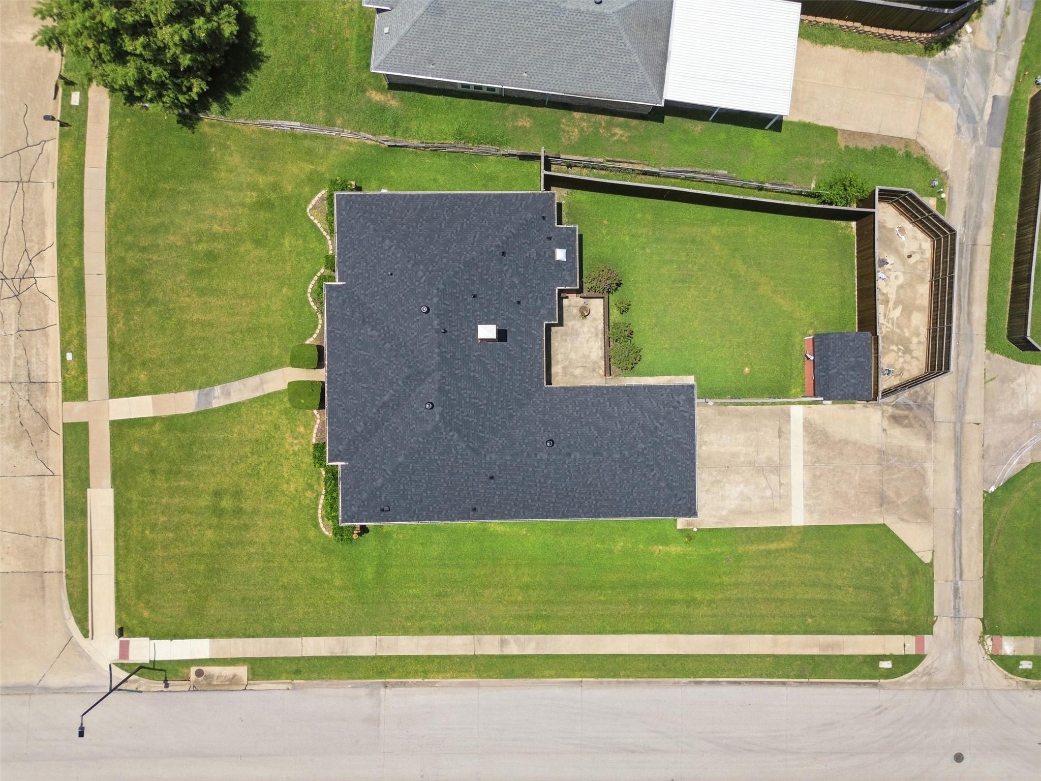 main property photo 20