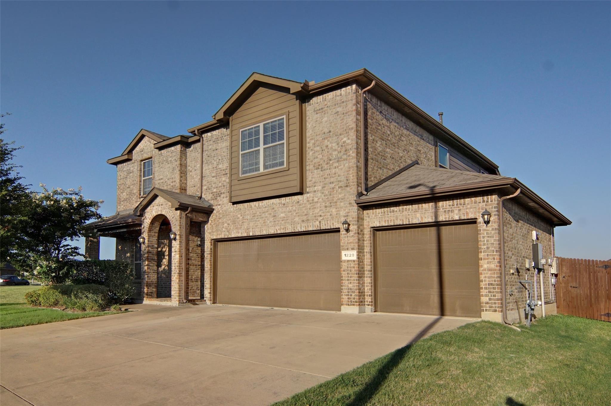 main property photo 2