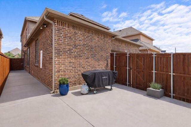 main property photo 23