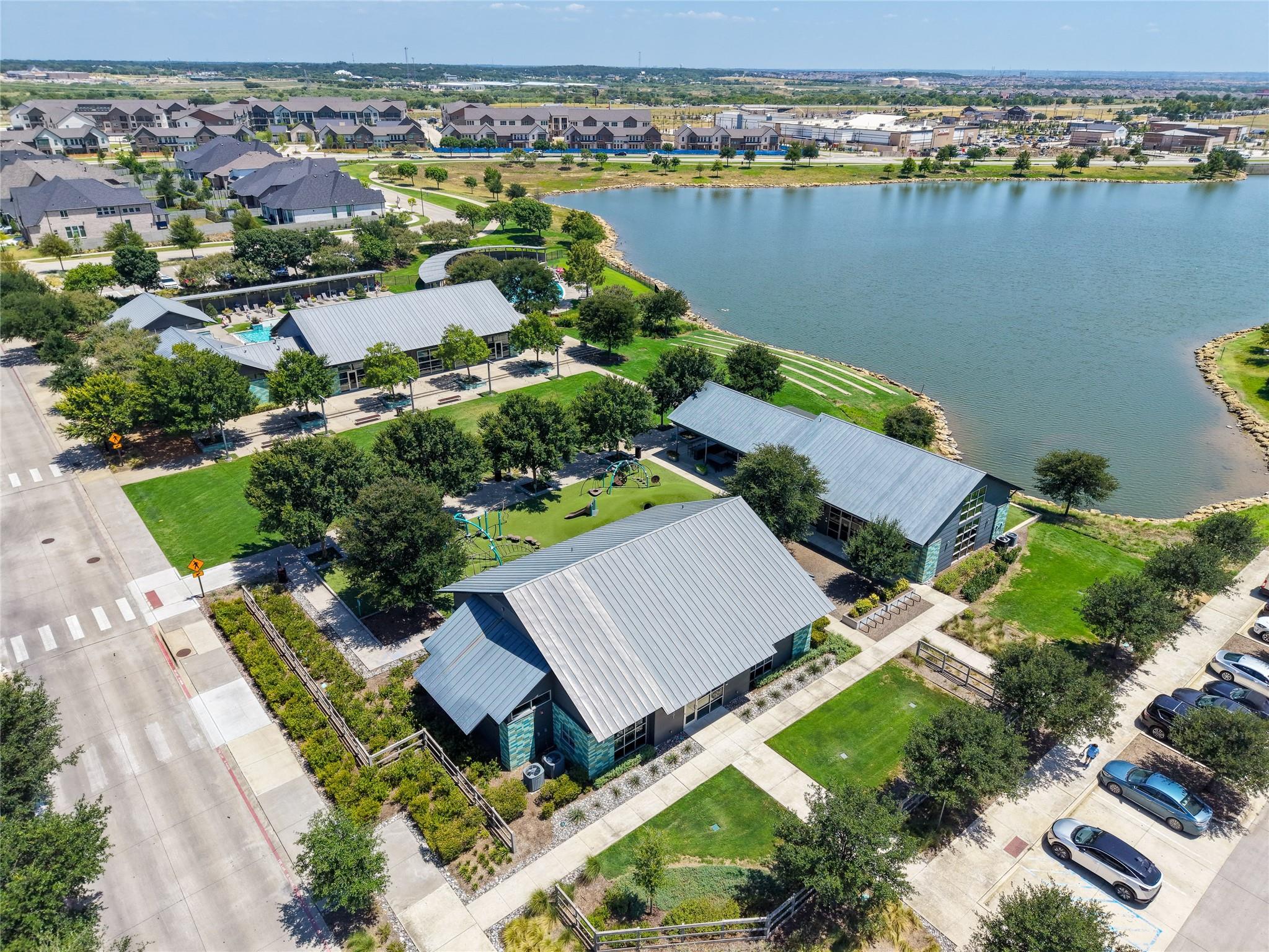 main property photo 28