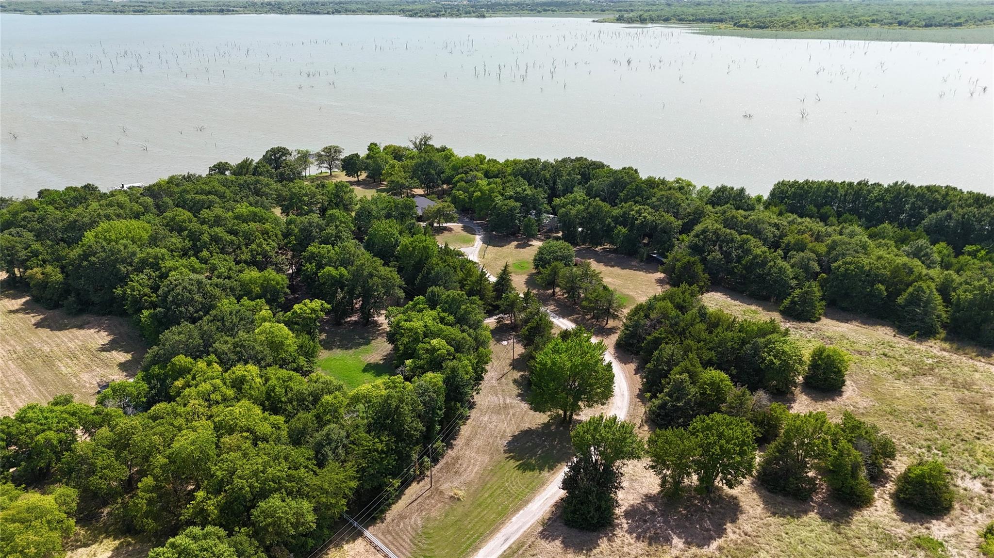 main property photo 10