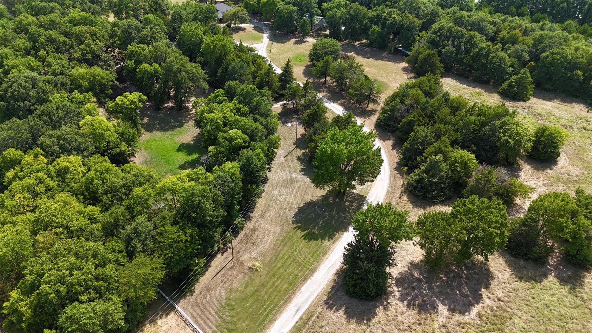main property photo 11