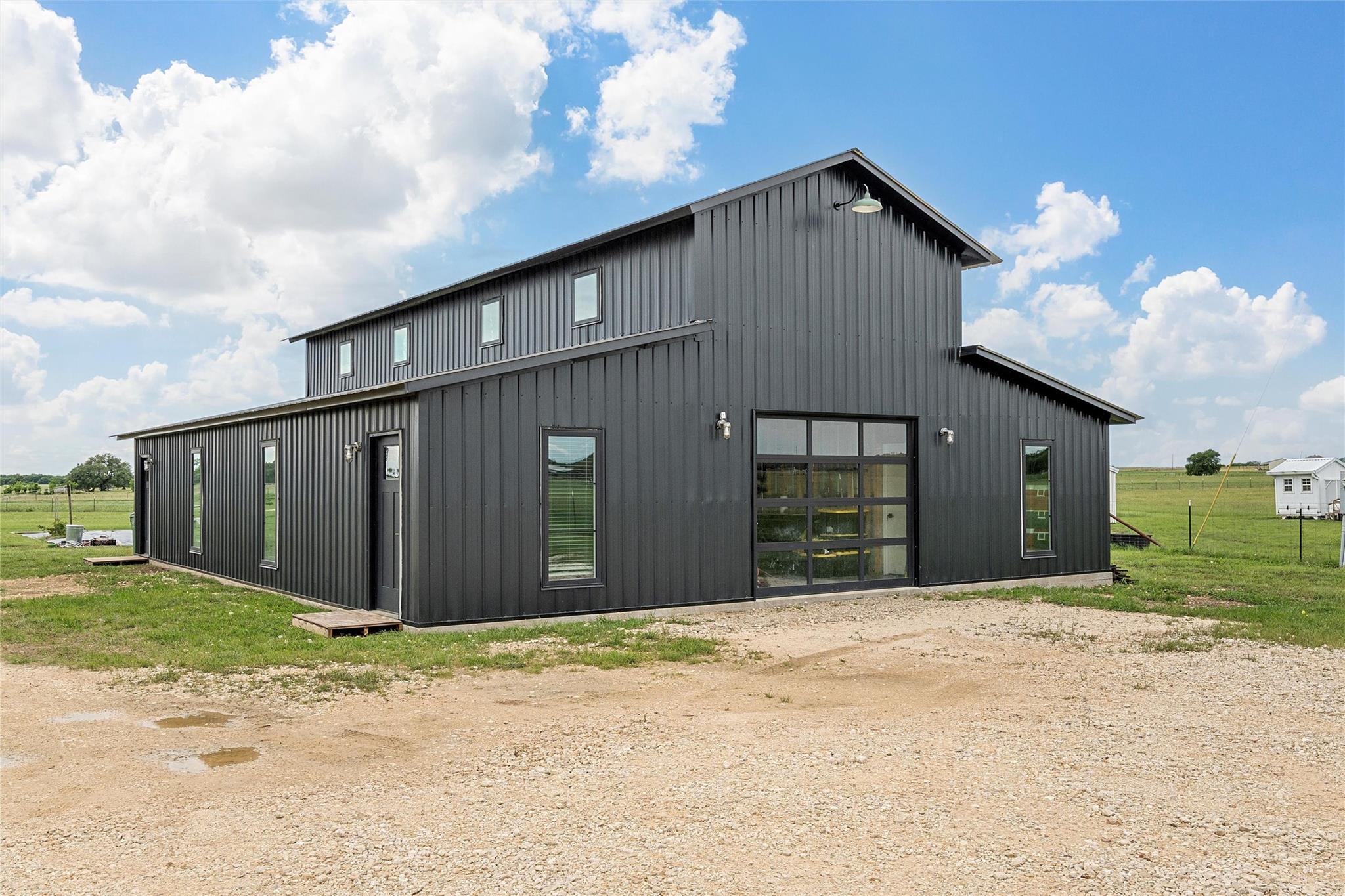main property photo 32