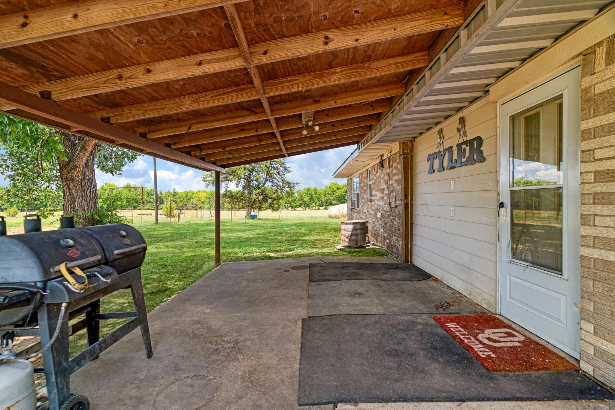 main property photo 16