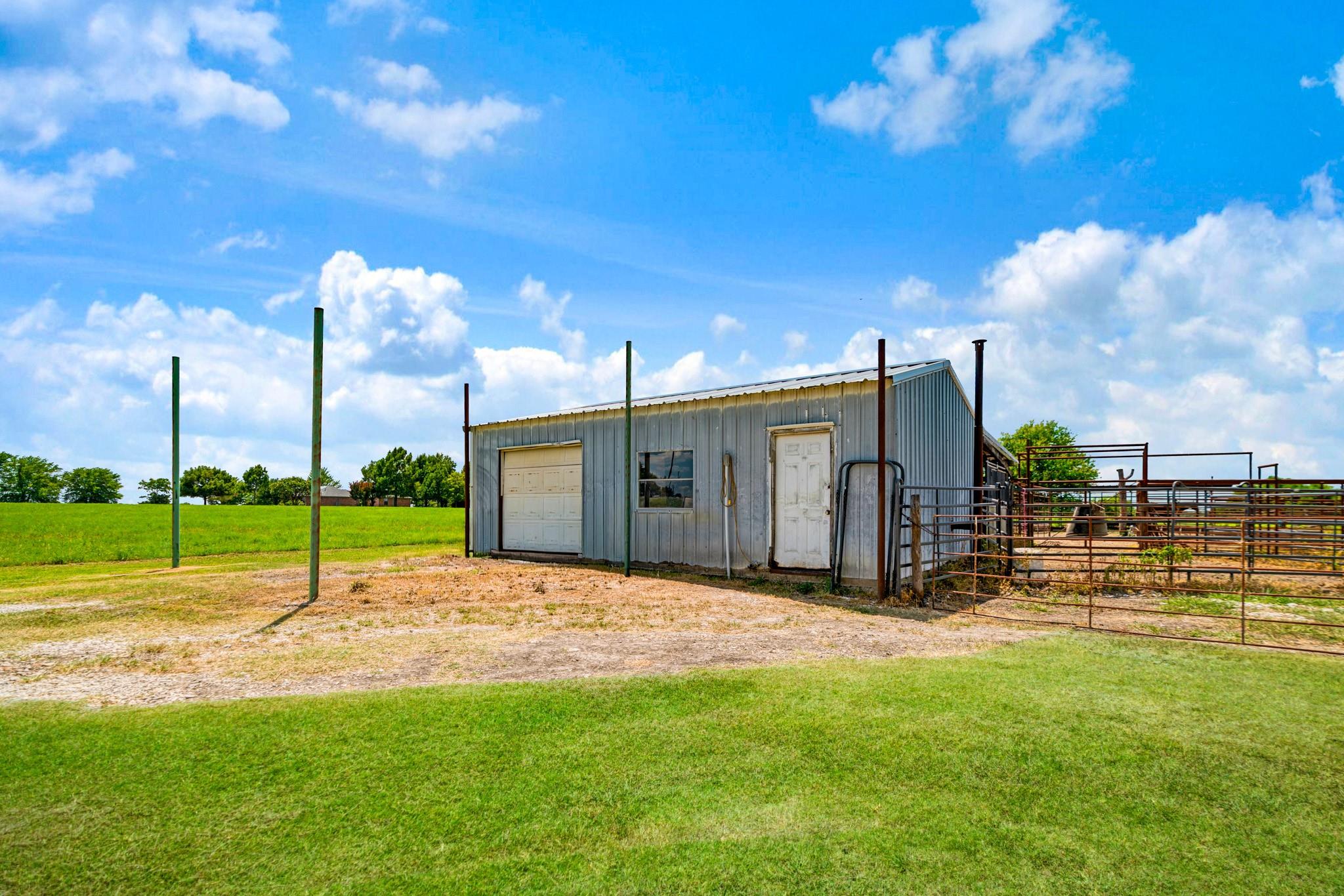 main property photo 18