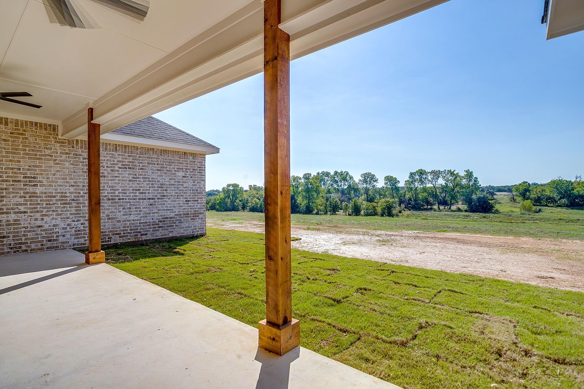main property photo 36