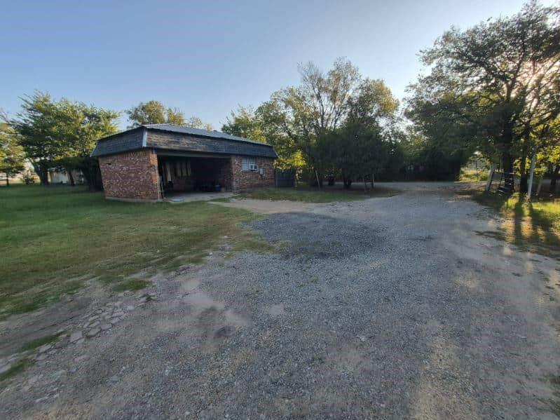 main property photo 13