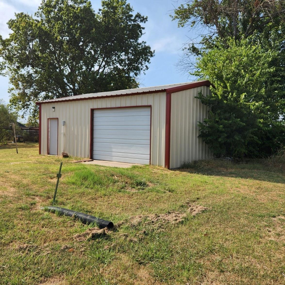 main property photo 6