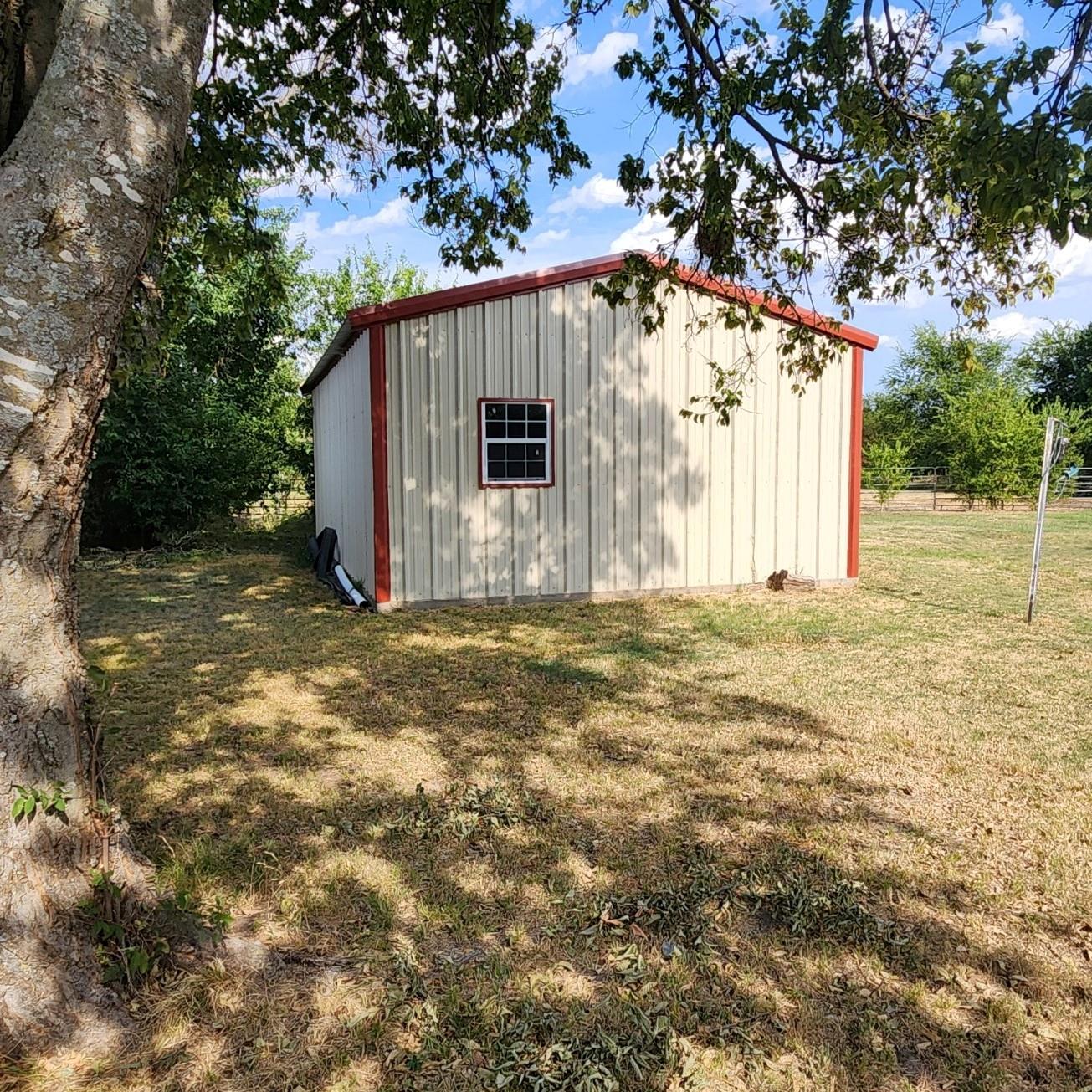 main property photo 8