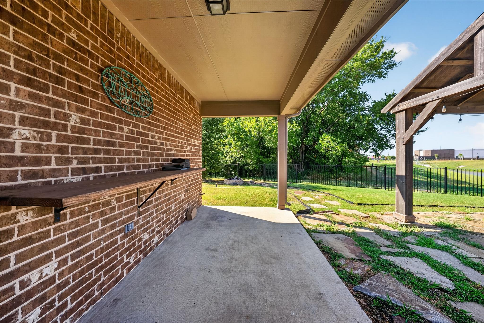 main property photo 31