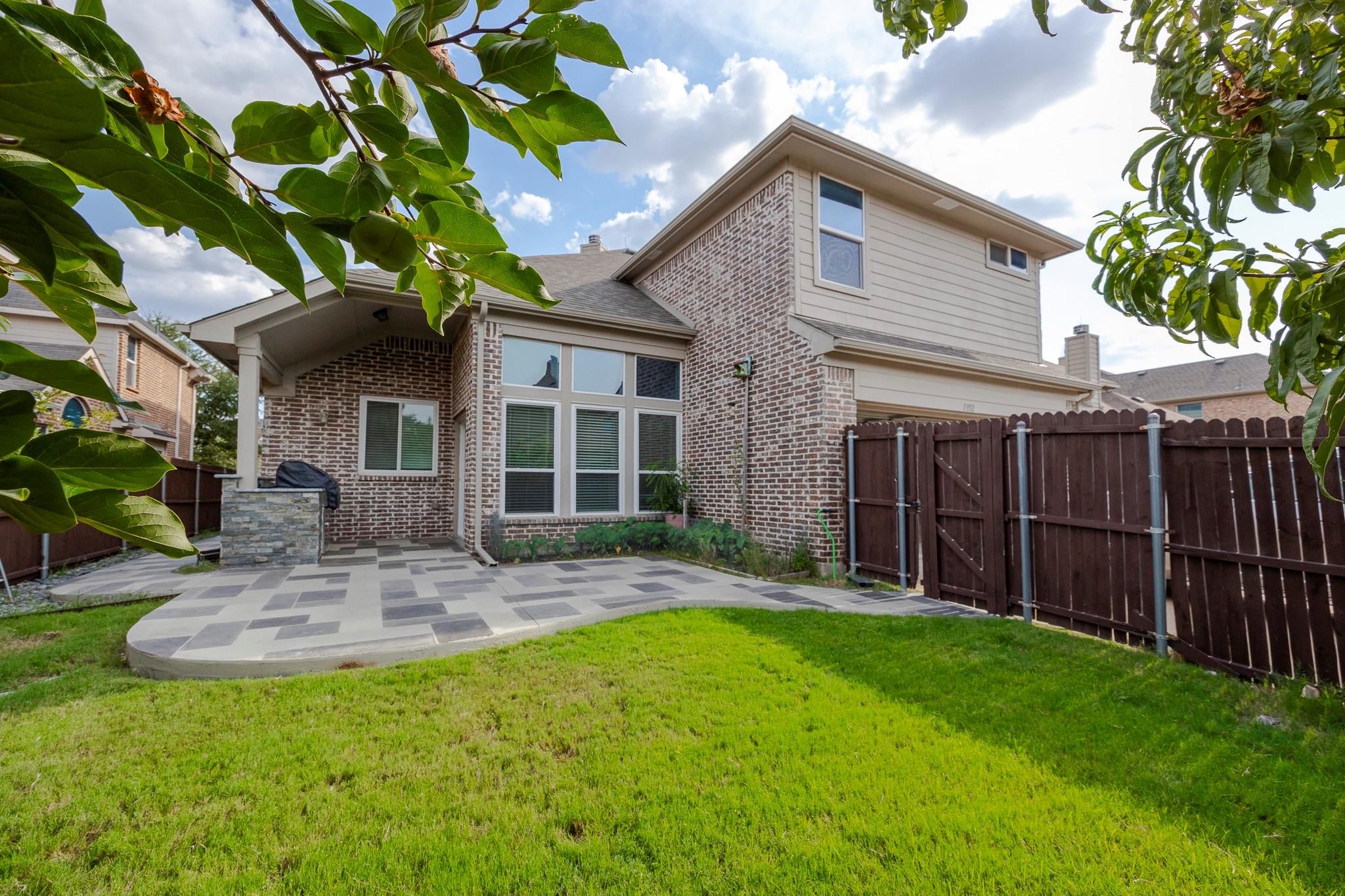 main property photo 34