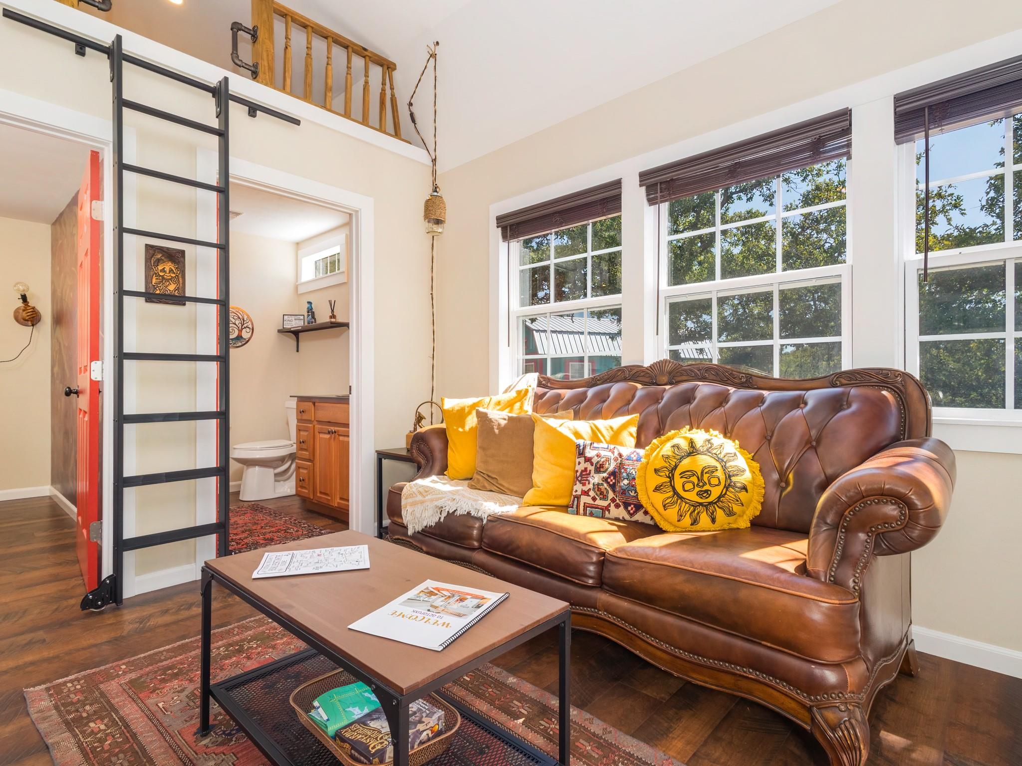 main property photo 30