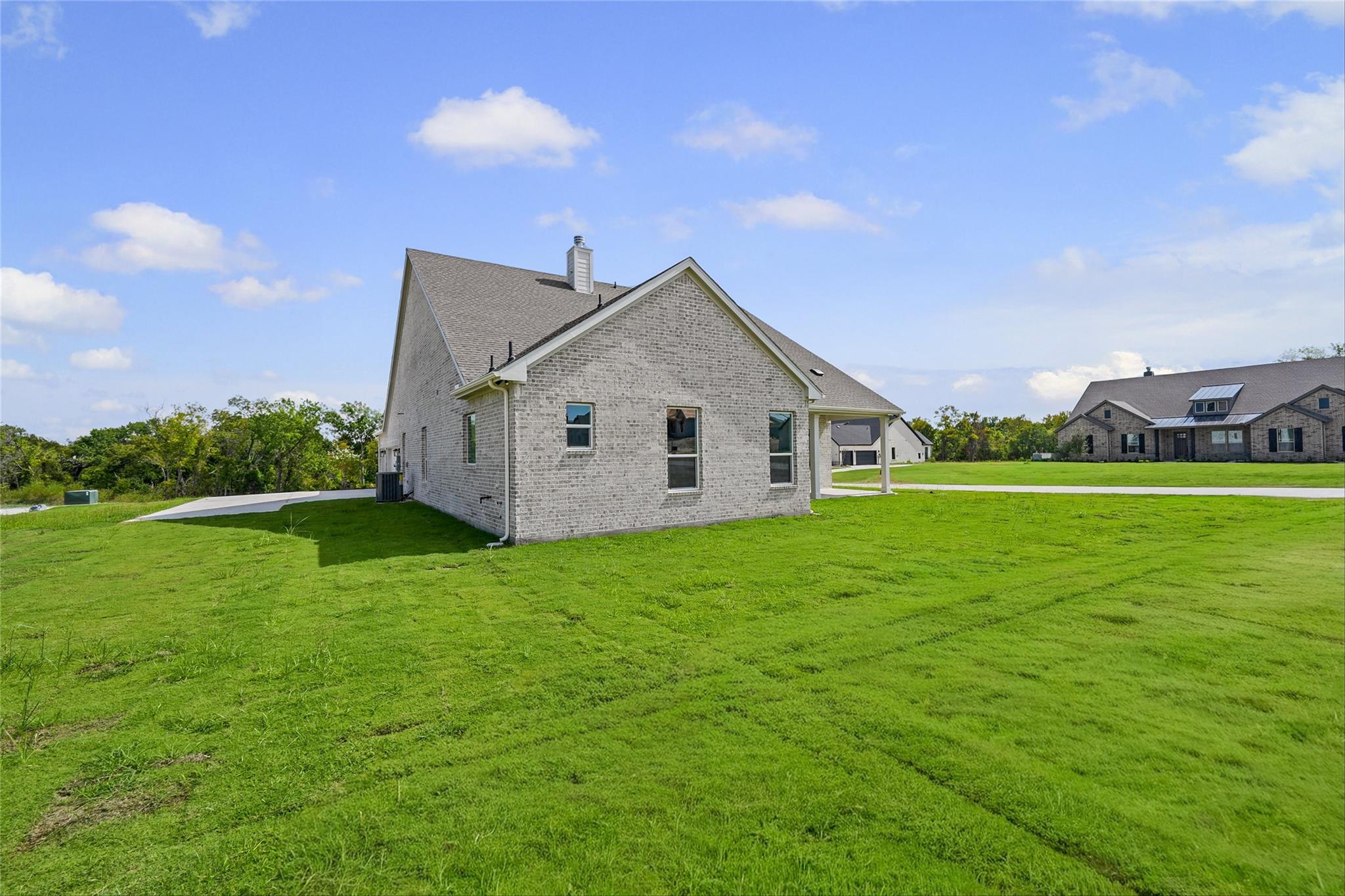 main property photo 37