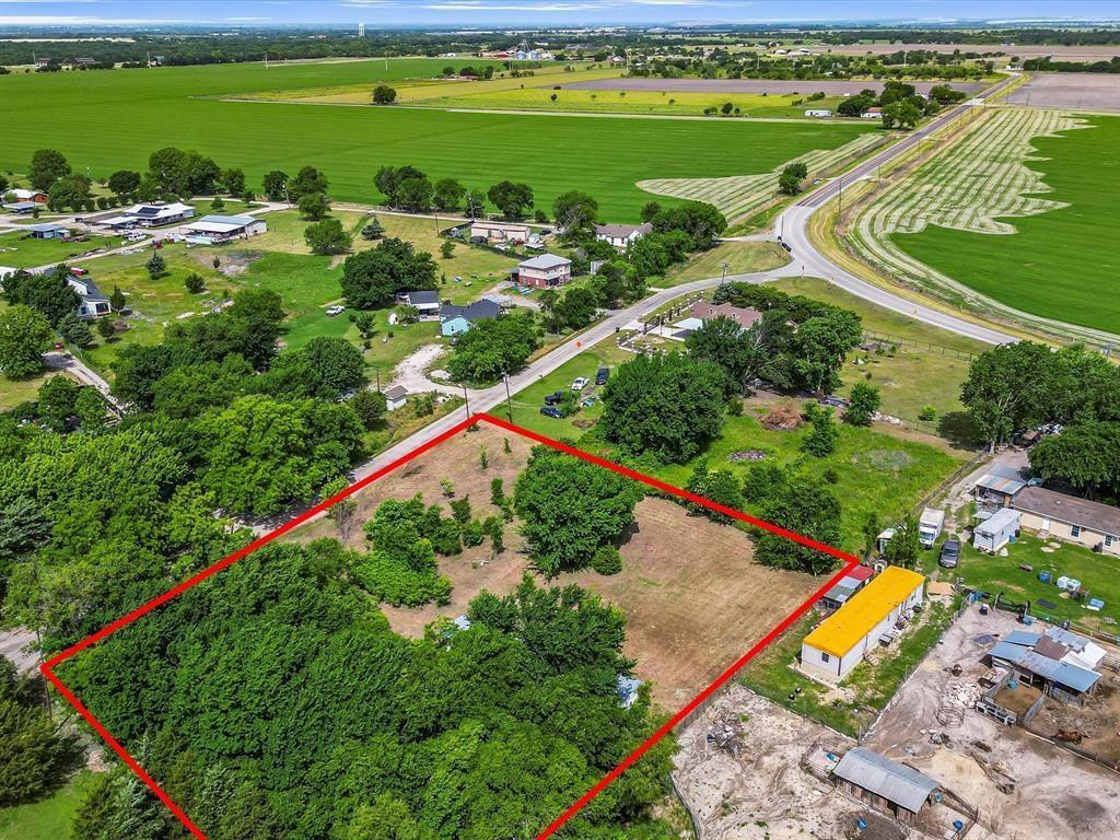 main property photo 9