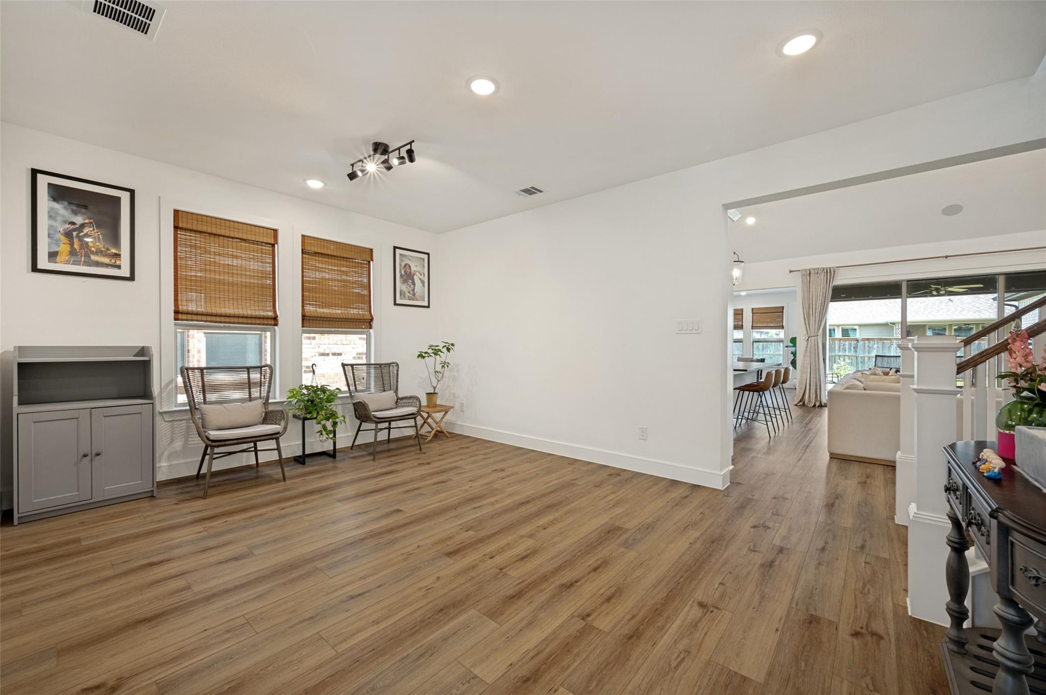 property viewer photo 11