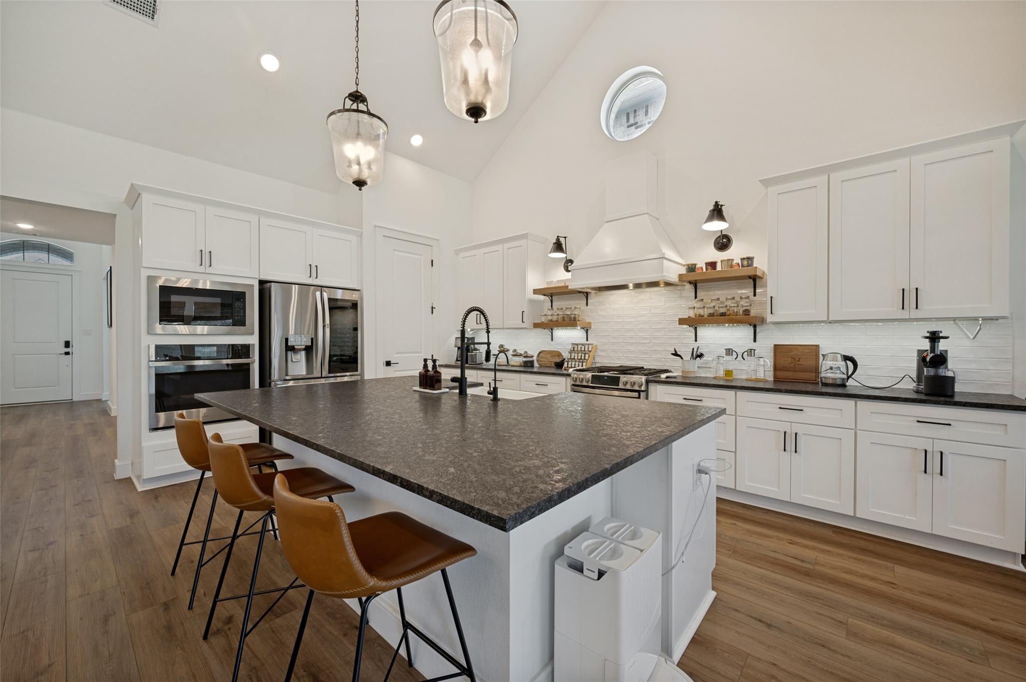 property viewer photo 2