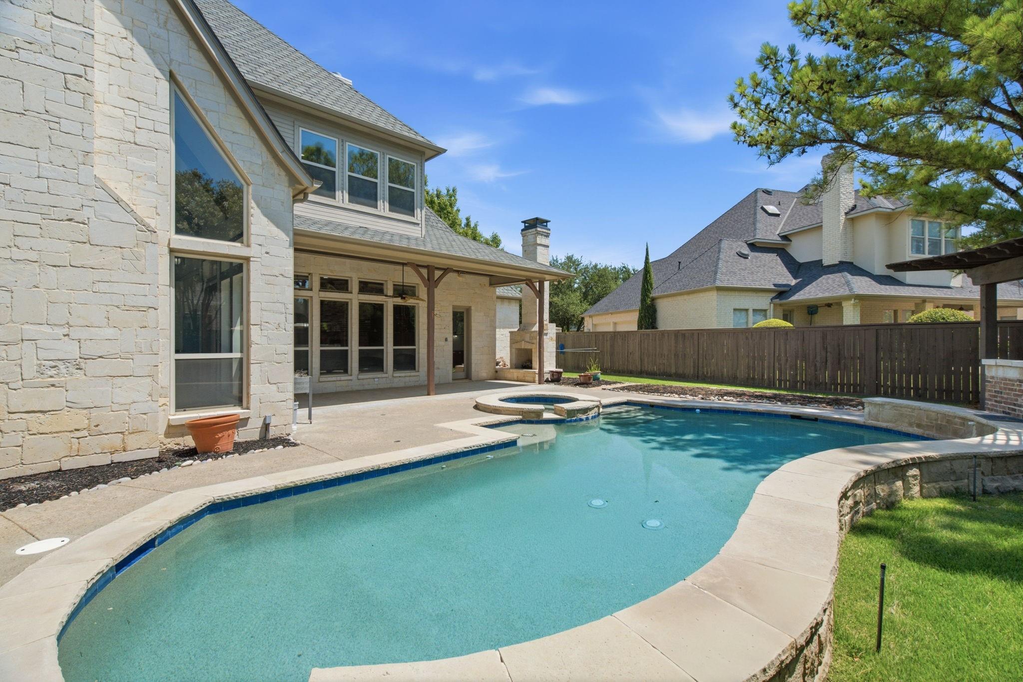 main property photo 35