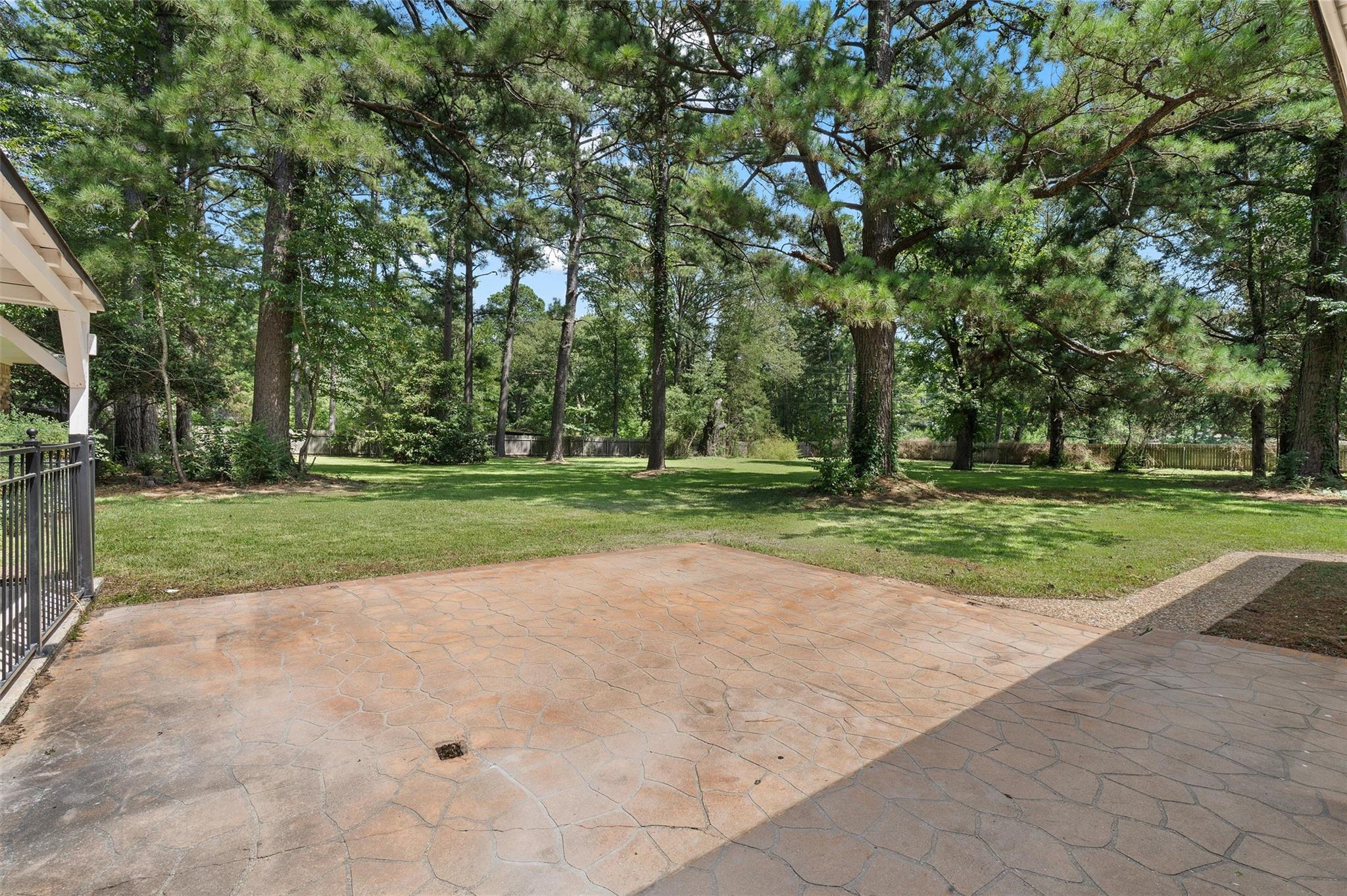 main property photo 32
