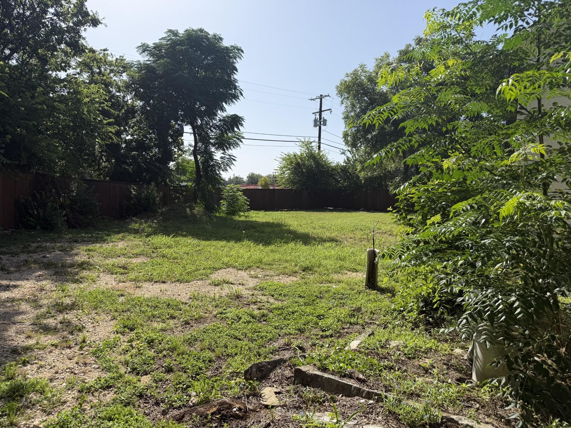 main property photo 6