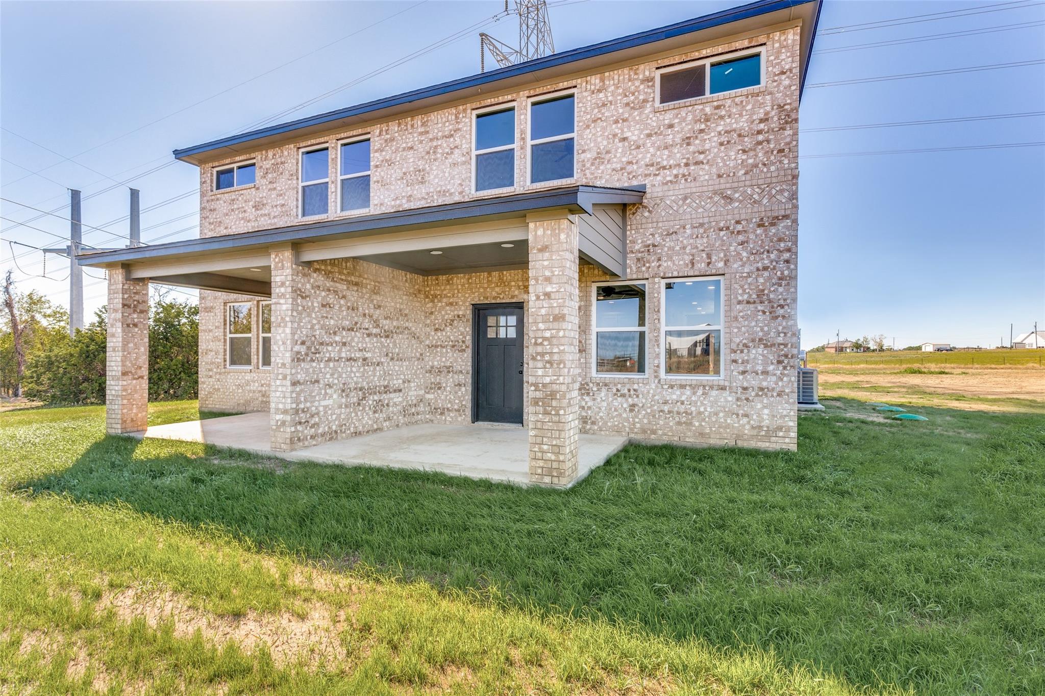 main property photo 24