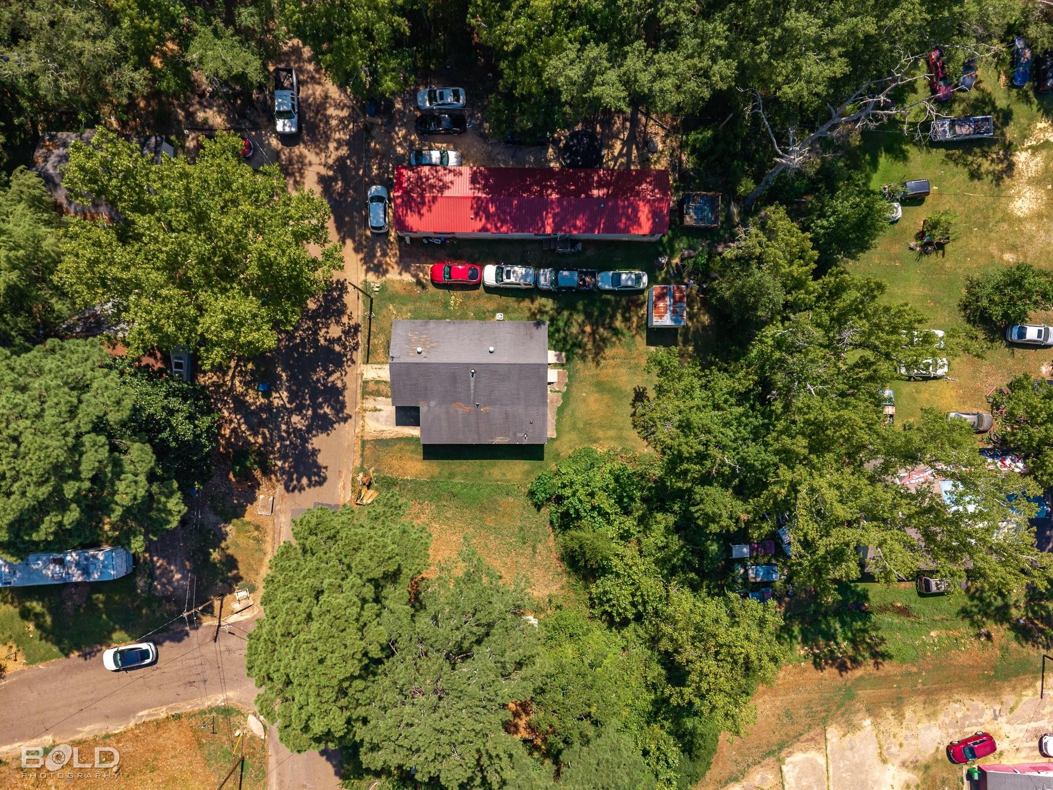 main property photo 31