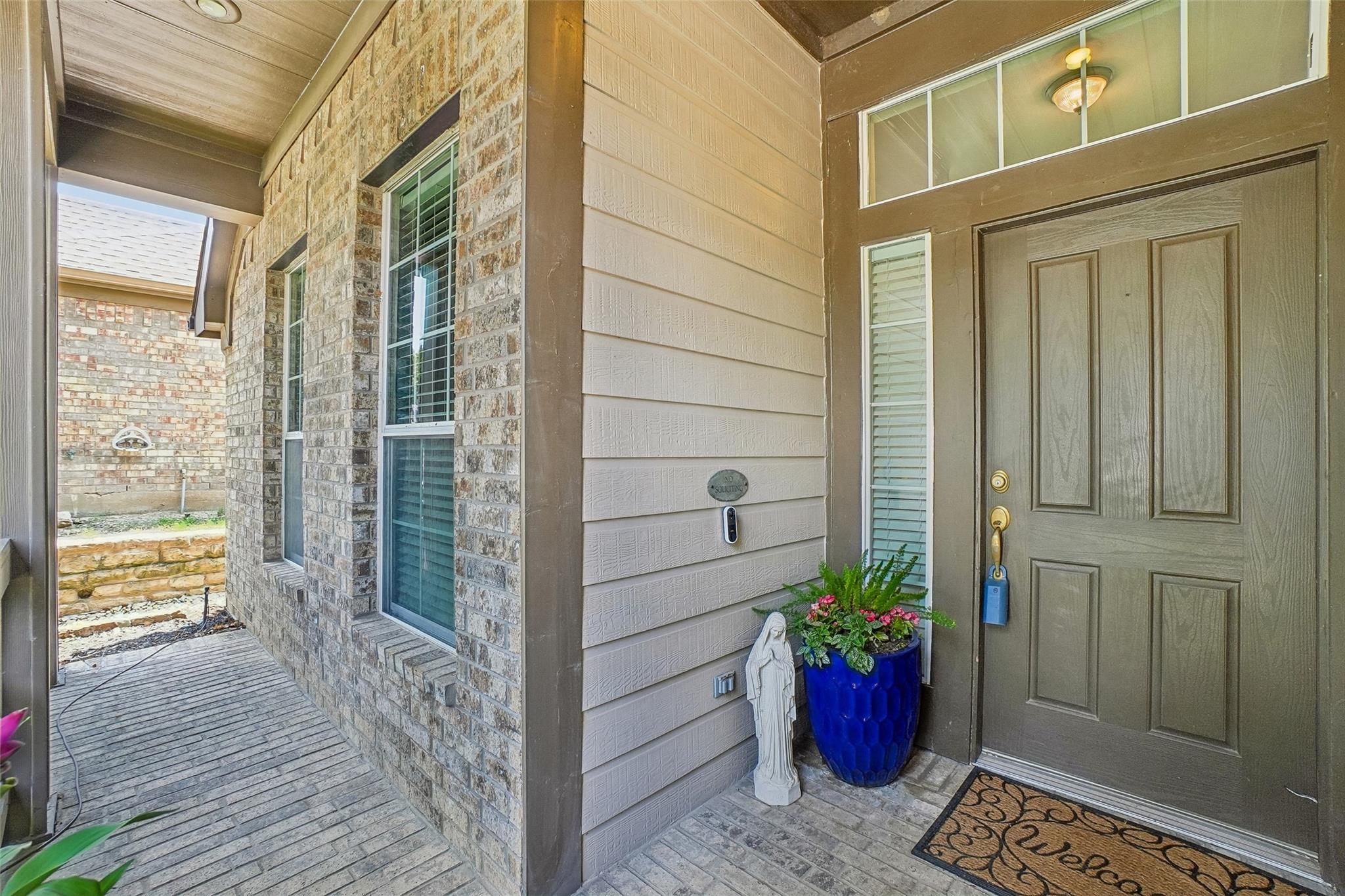 main property photo 6