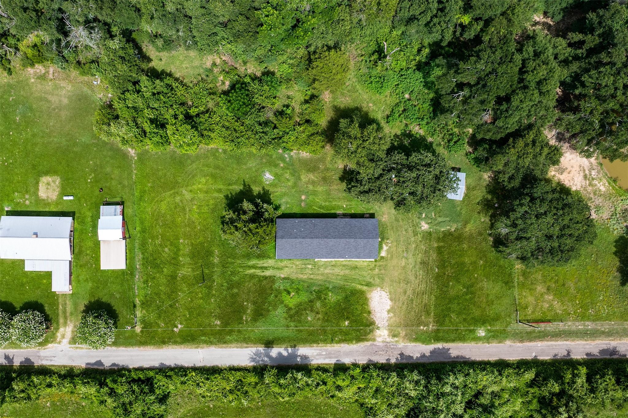main property photo 23