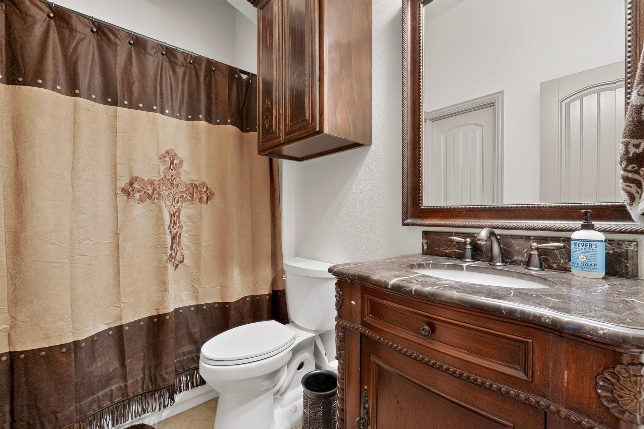 main property photo 28