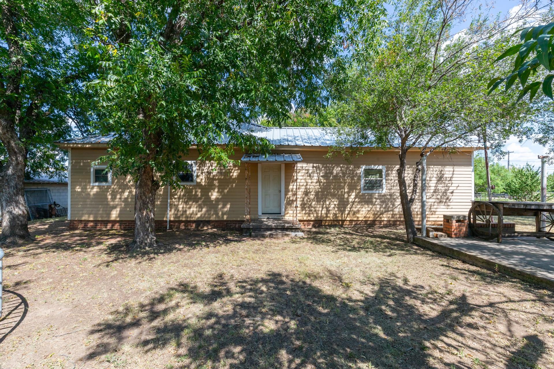 main property photo 23