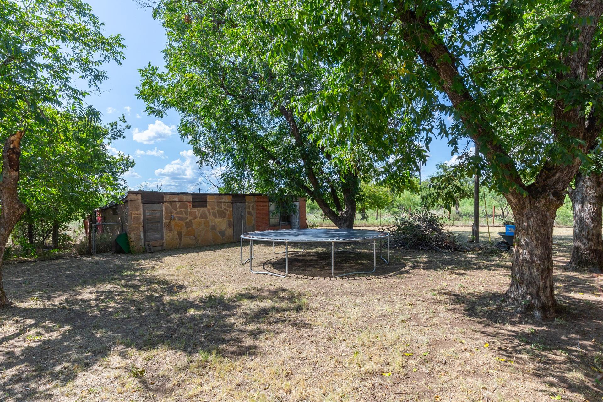 main property photo 25