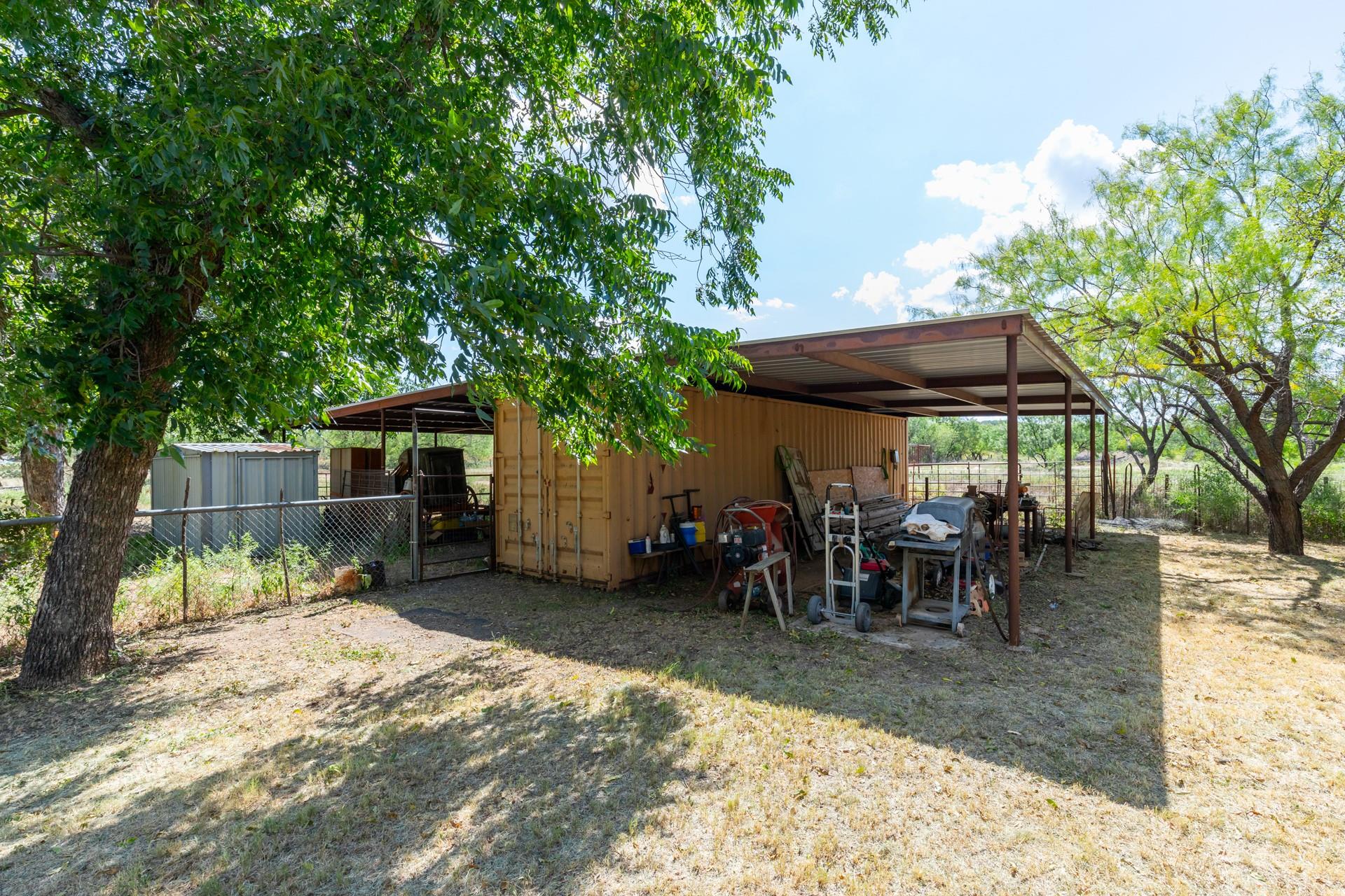 main property photo 26