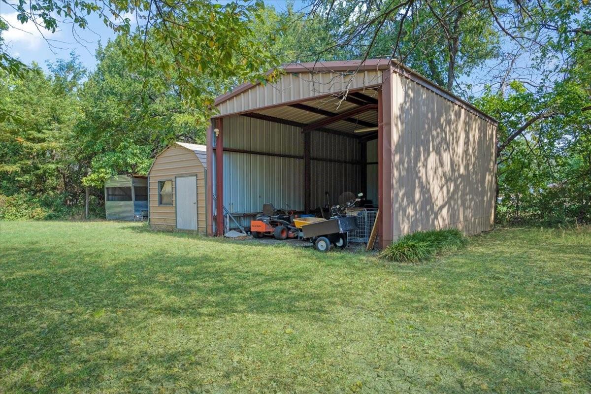 main property photo 35