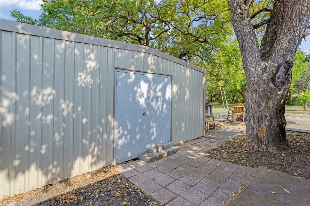 main property photo 37