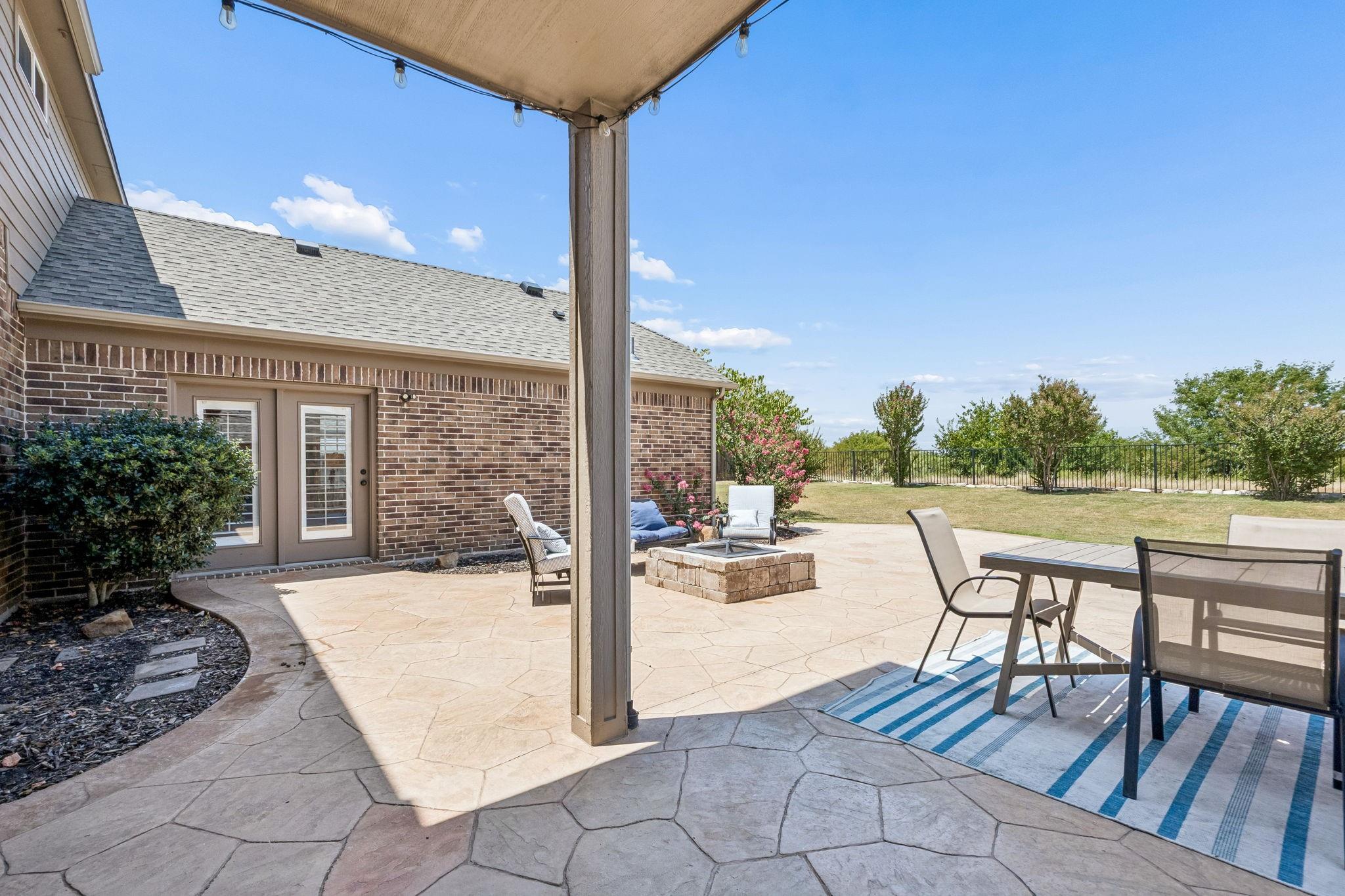 main property photo 31